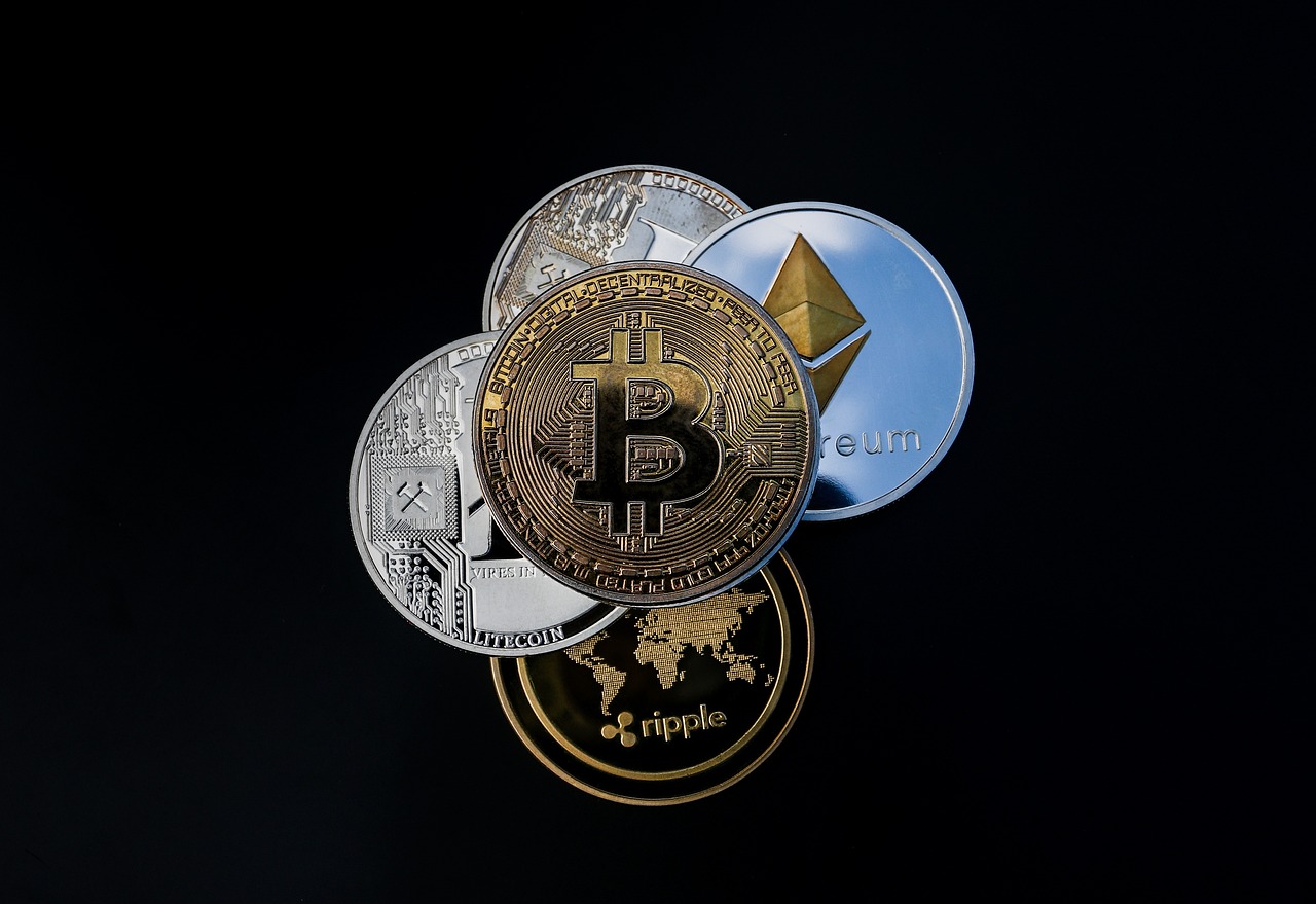 Understanding the Use of Cryptographic Techniques in Blockchain